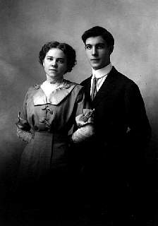 otis and marguerite porter dec 25th 1911.jpg